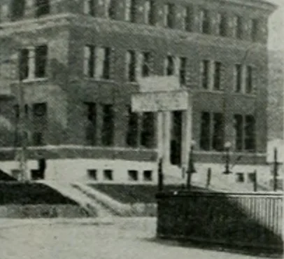 An illustration from Building & engineering news, 1914, leaf 720