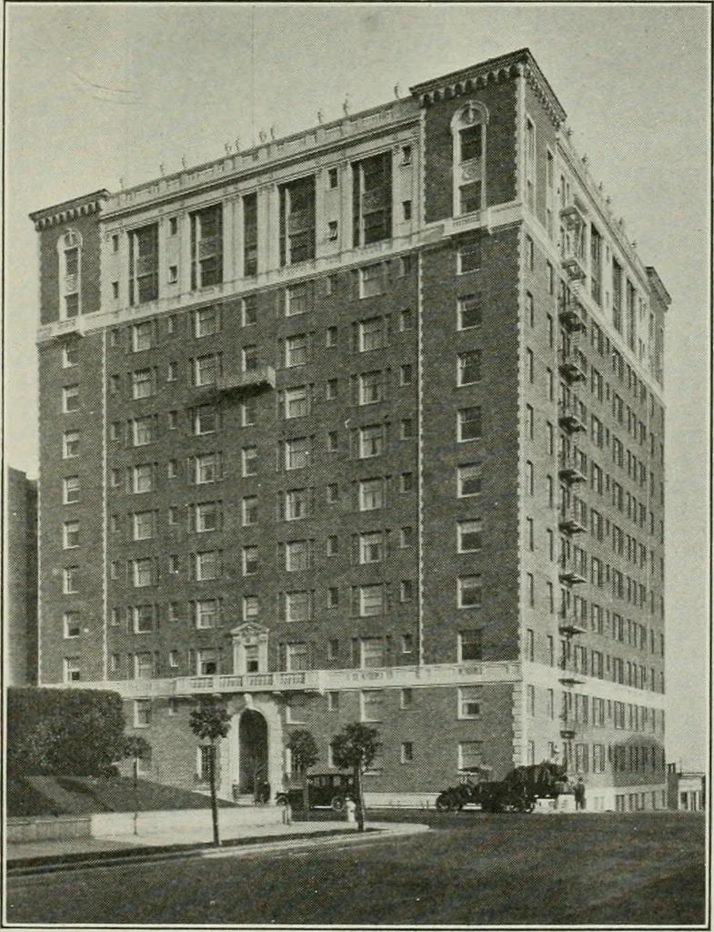 An illustration from Building & engineering news, 1914, leaf 482