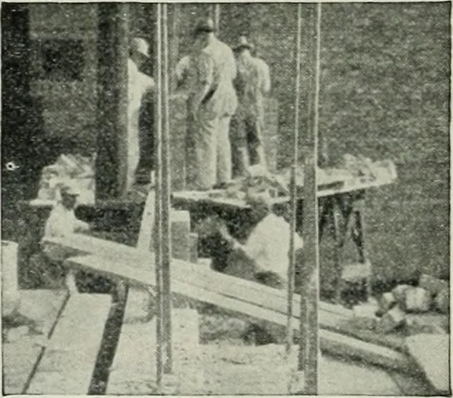 An illustration from Building & engineering news, 1914, leaf 587
