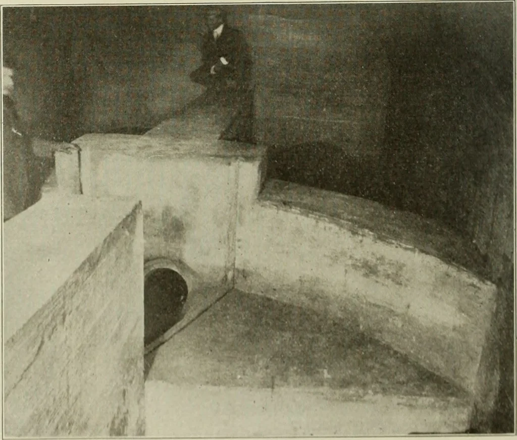 An illustration from Buildings, 1922, leaf 173