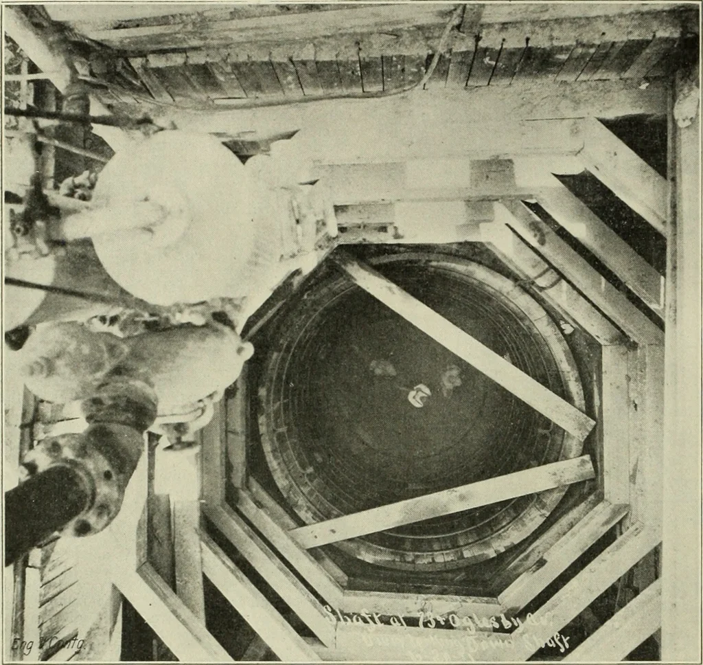 An illustration from Buildings, 1922, leaf 241