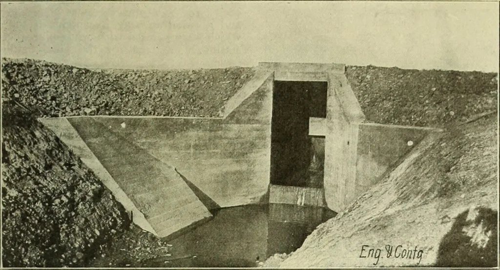 An illustration from Buildings, 1922, leaf 704