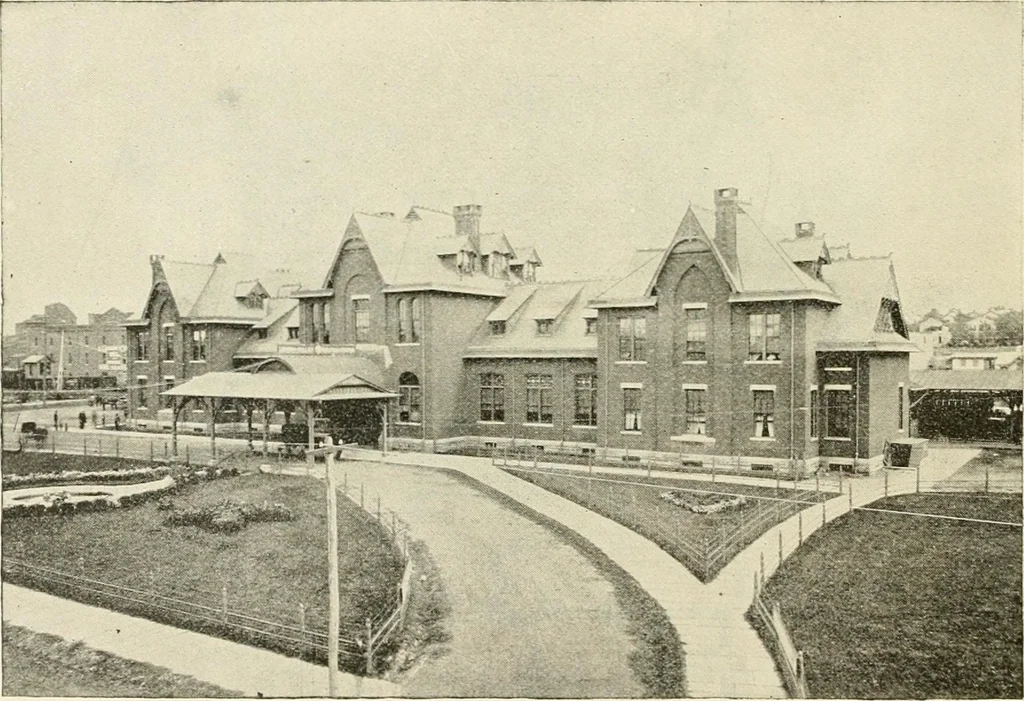 An illustration from Buildings and structures of American railroads. A reference book for railroad managers, superintendents, master mechanics, engineers, architects, and students, 1893, leaf 339