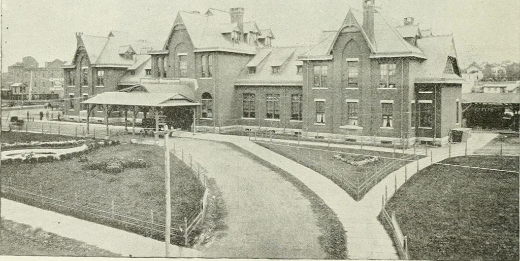 An illustration from Buildings and structures of American railroads. A reference book for railroad managers, superintendents, master mechanics, engineers, architects, and students, 1893, leaf 337