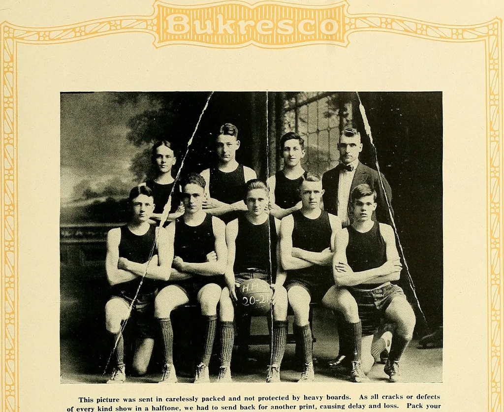 An illustration from Bukresco college annual guide;, 1922, leaf 36
