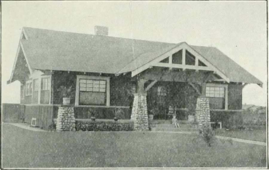 An illustration from Bungalows and cottages in Southern California. Presenting house and plans as built and streets and tracts as developed by the Los Angeles Investment Company, 1909, leaf 40