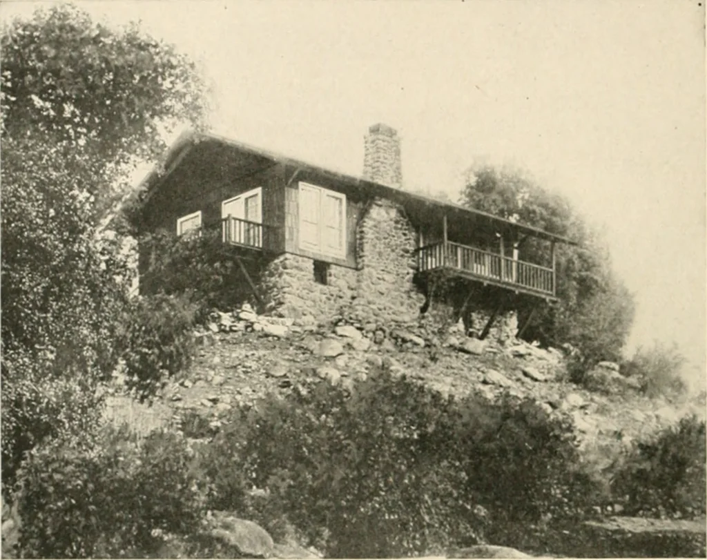 An illustration from Bungalows; their design, construction and furnishing, with suggestions also for camps, summer homes and cottages of similar character, 1911, leaf 105