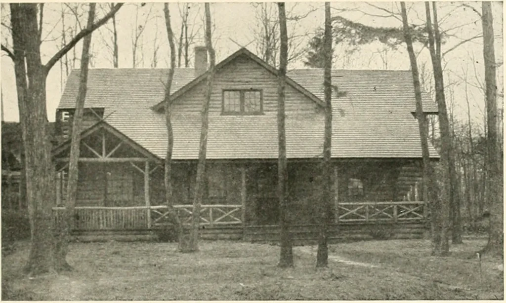 An illustration from Bungalows; their design, construction and furnishing, with suggestions also for camps, summer homes and cottages of similar character, 1911, leaf 118