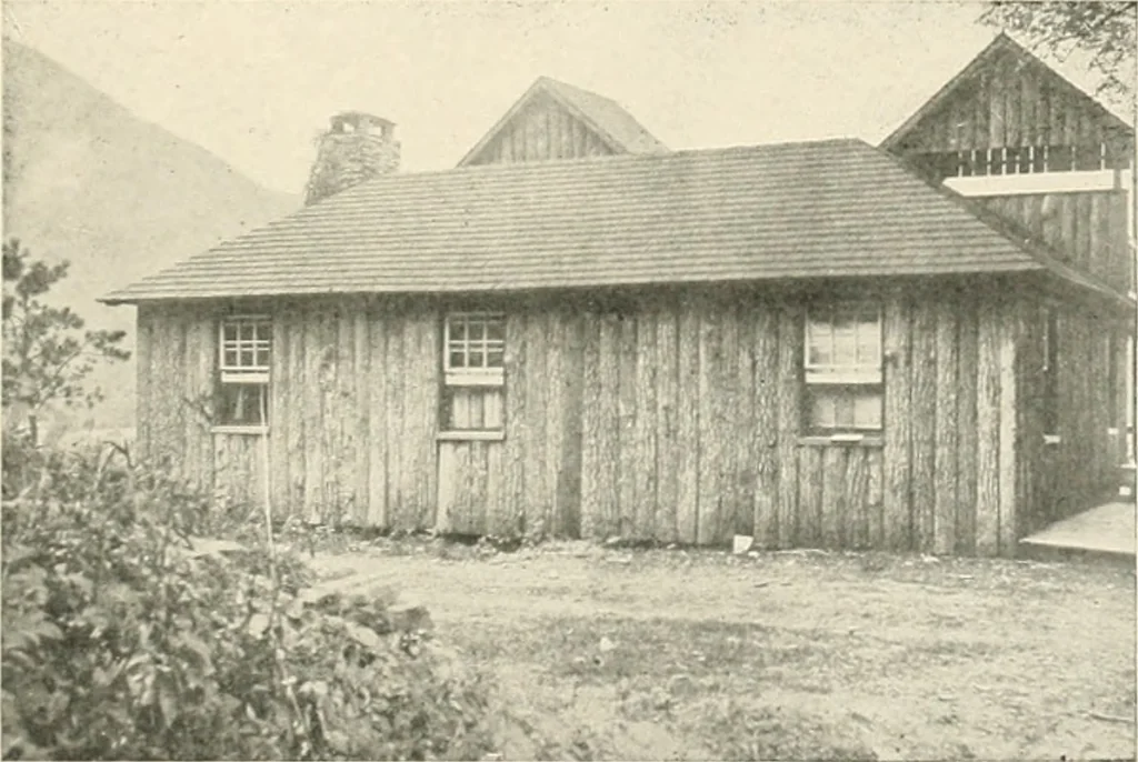 An illustration from Bungalows; their design, construction and furnishing, with suggestions also for camps, summer homes and cottages of similar character, 1911, leaf 120