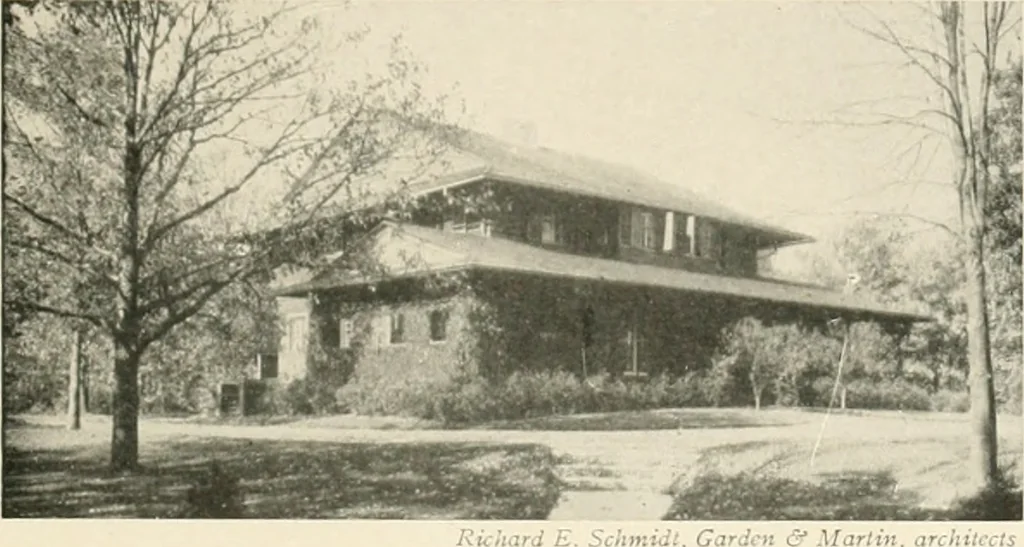 An illustration from Bungalows; their design, construction and furnishing, with suggestions also for camps, summer homes and cottages of similar character, 1911, leaf 62
