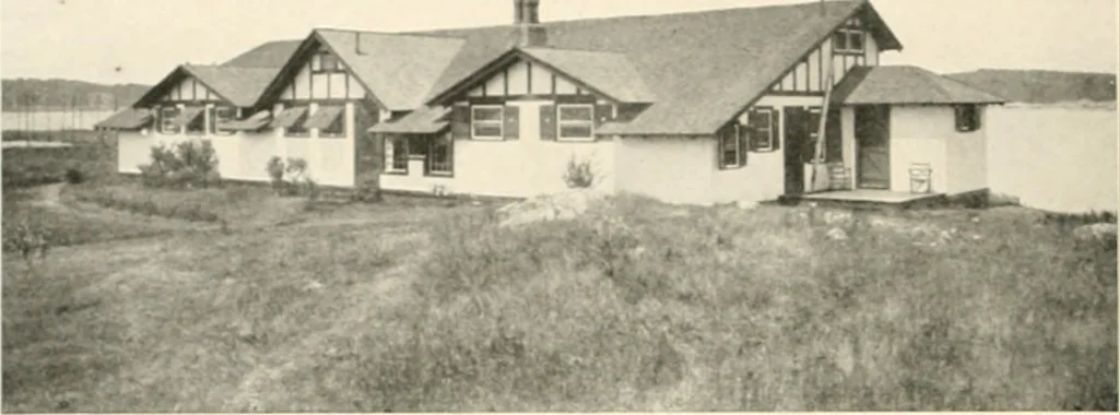 An illustration from Bungalows; their design, construction and furnishing, with suggestions also for camps, summer homes and cottages of similar character, 1911, leaf 65