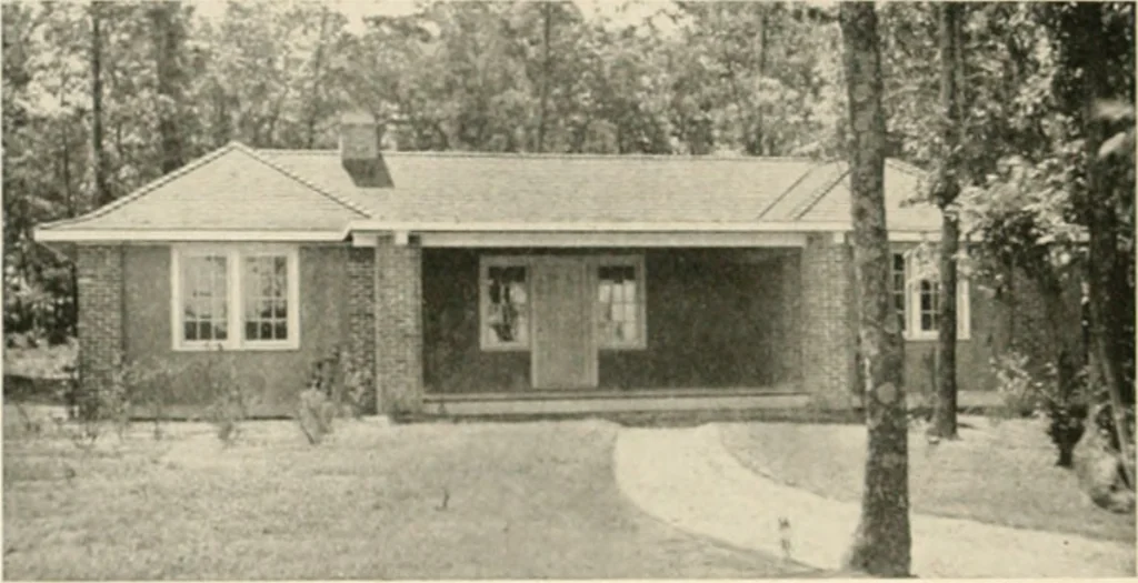 An illustration from Bungalows; their design, construction and furnishing, with suggestions also for camps, summer homes and cottages of similar character, 1911, leaf 85