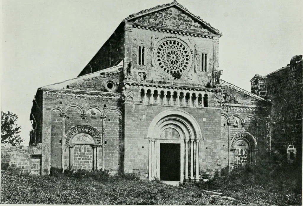 An illustration from Byzantine and Romanesque architecture, 1920, leaf 322