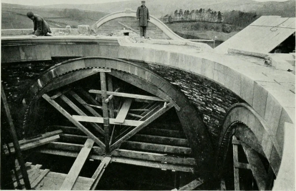 An illustration from Byzantine and Romanesque architecture, 1920, leaf 68