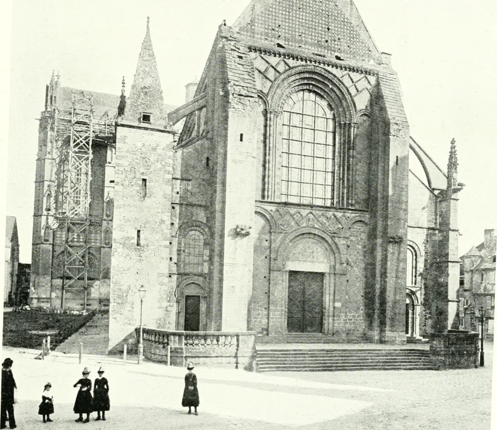 An illustration from Byzantine and Romanesque architecture, 1913, leaf 264
