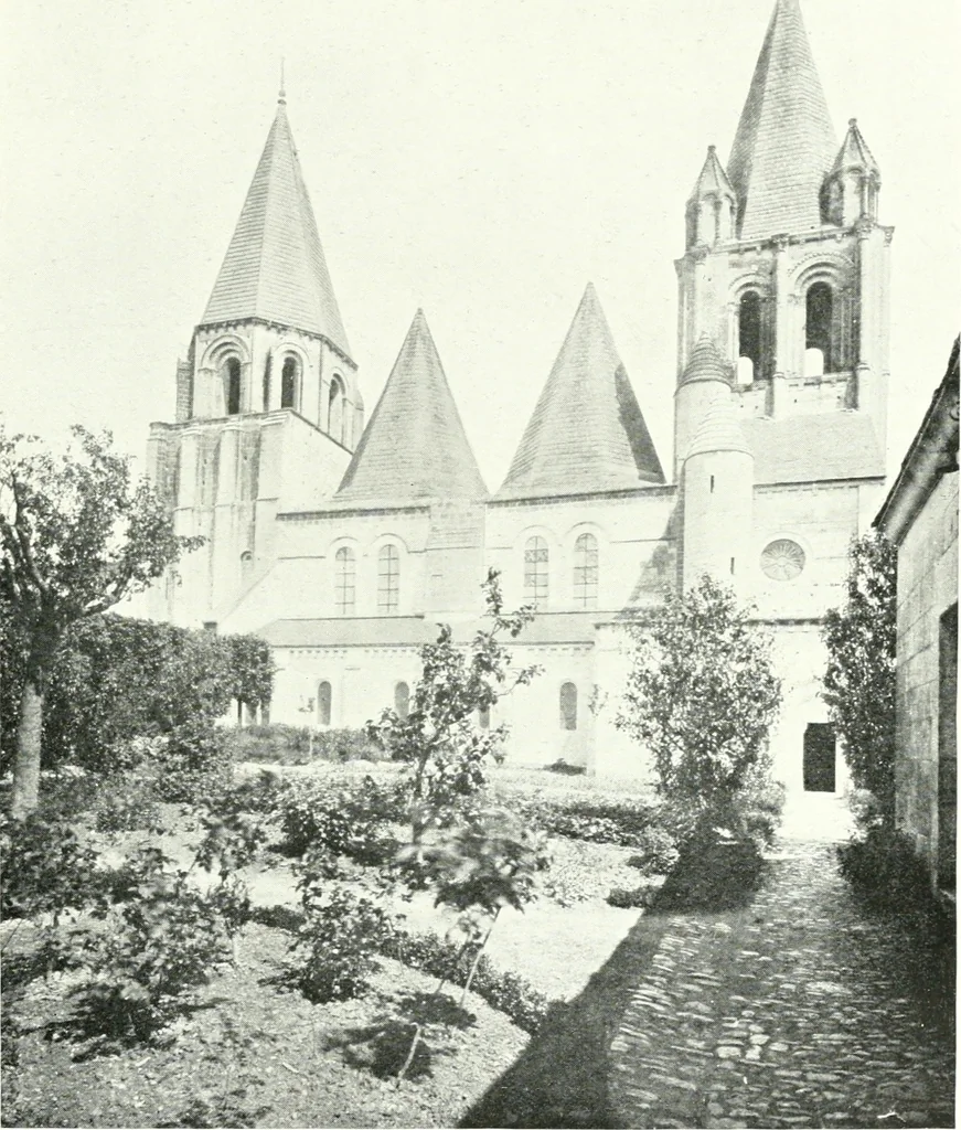 An illustration from Byzantine and Romanesque architecture, 1913, leaf 94