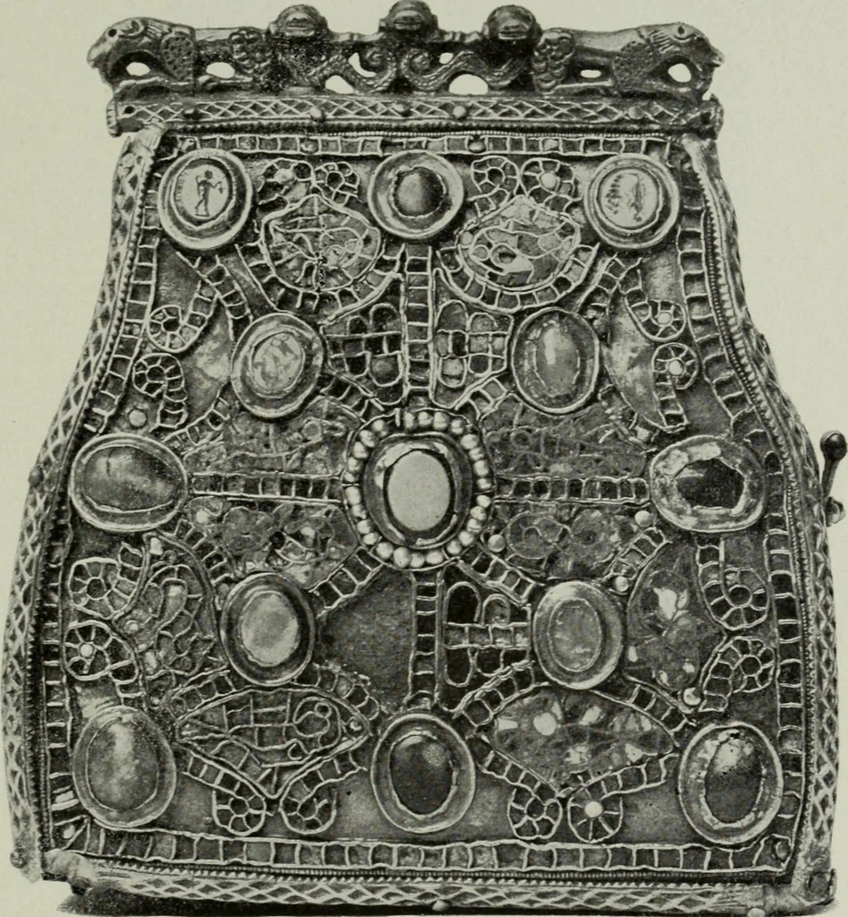 An illustration from Die byzantinischen Zellenschmelze der Sammlung Dr. Alex. von Swenigorodskoï und das darüber veröffentlichte Prachtwerk : archäologisch-kunstgeschichtliche Studie, 1896, leaf 516