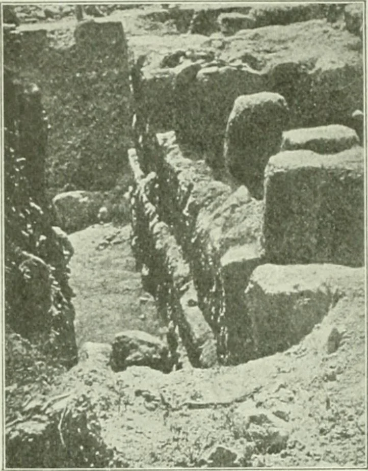 An illustration from Canaan d'après l'exploration récente, 1907, leaf 83