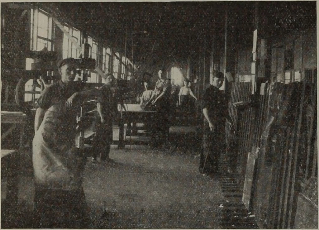 An illustration from Canadian wood products industries, 1913, leaf 585