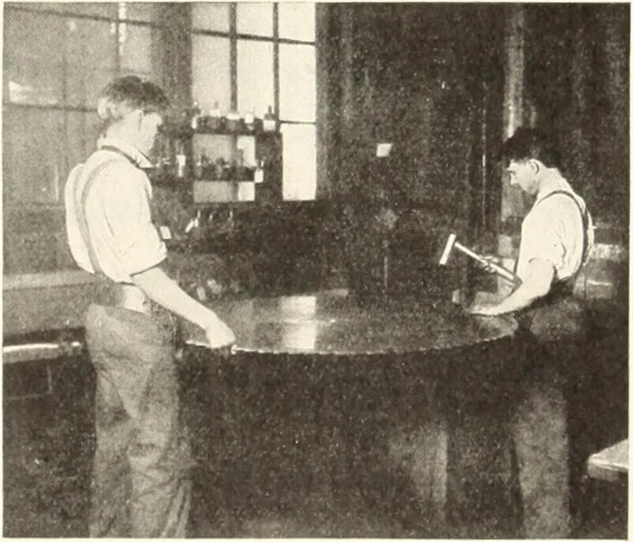 An illustration from Canadian wood products industries, 1915, leaf 191