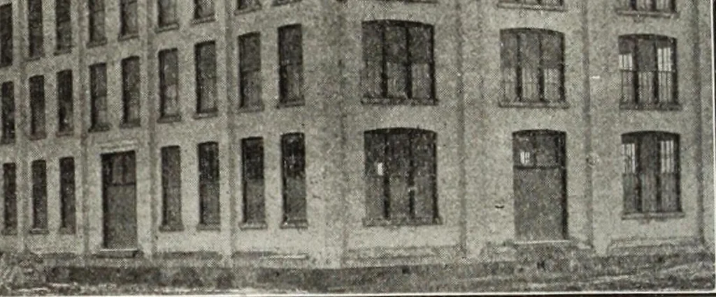 An illustration from Canadian wood products industries, 1915, leaf 379