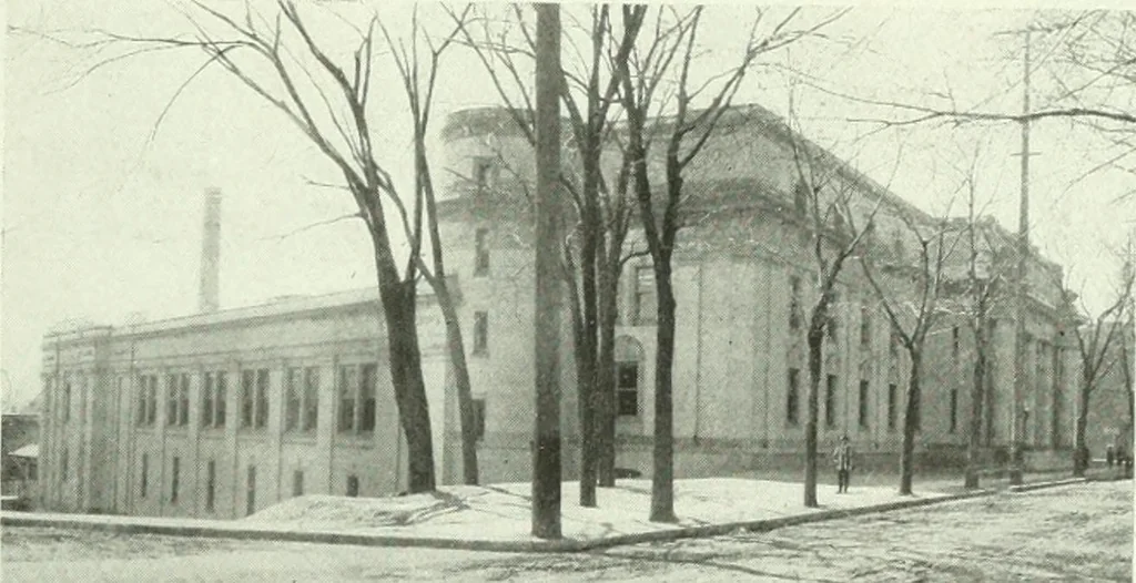 An illustration from Canadian printer & publisher, 1912, leaf 808