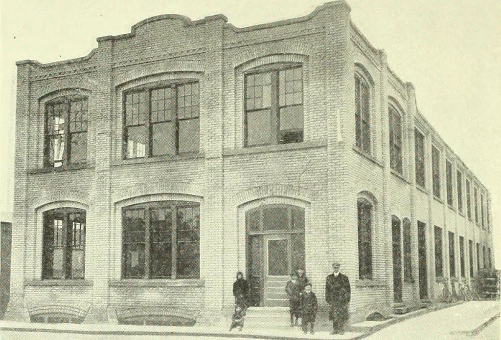 An illustration from Canadian printer & publisher, 1914, leaf 141