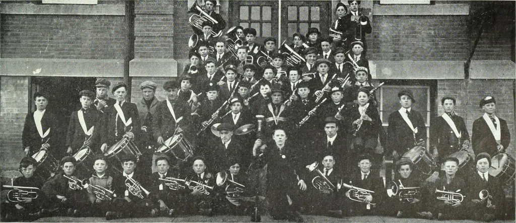 An illustration from Canadian printer & publisher, 1914, leaf 898