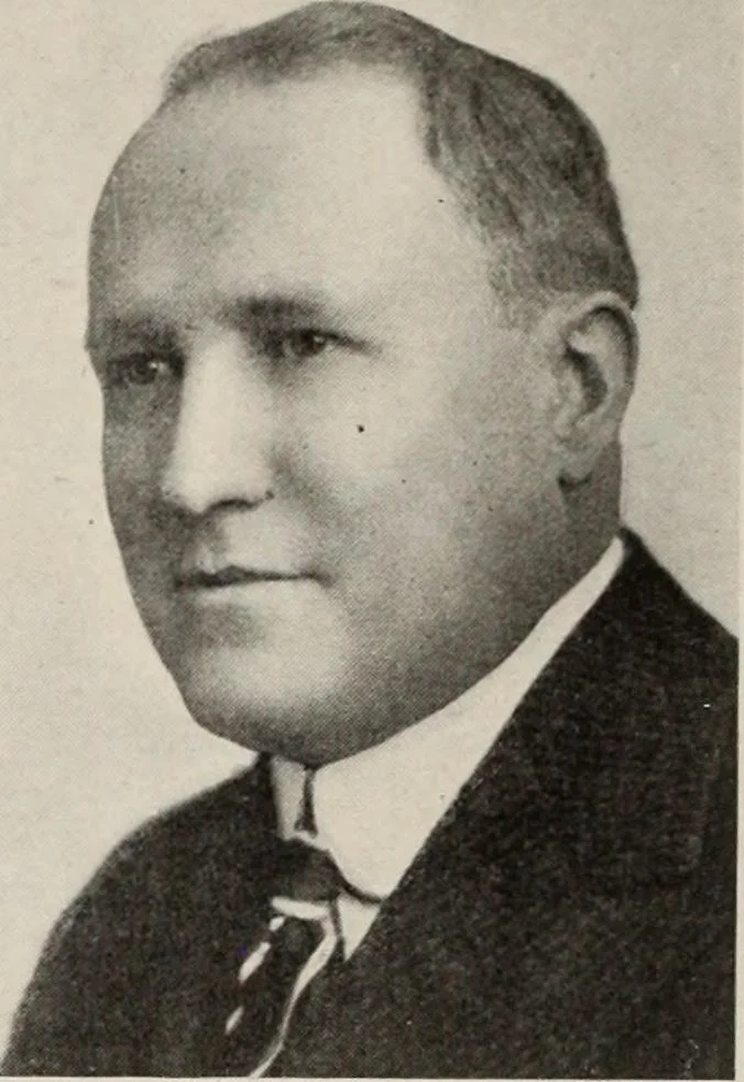 An illustration from Canadian printer & publisher, 1916, leaf 305
