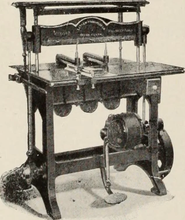 An illustration from Canadian printer & publisher, 1921, leaf 215