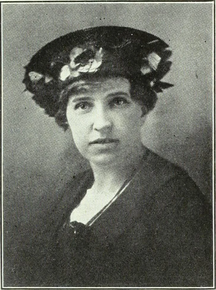 An illustration from Canadian printer & publisher, 1922, leaf 424