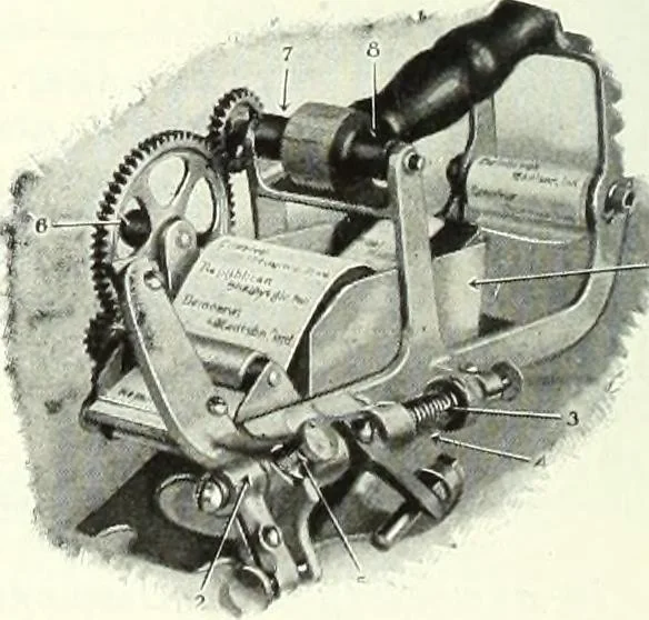 An illustration from Canadian printer & publisher, 1922, leaf 529