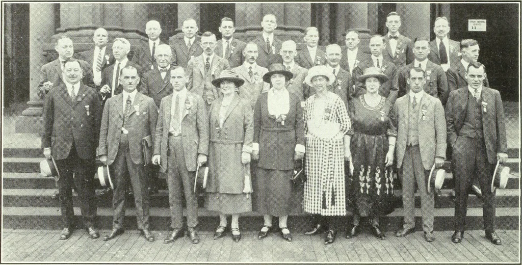 An illustration from Canadian printer & publisher, 1922, leaf 661