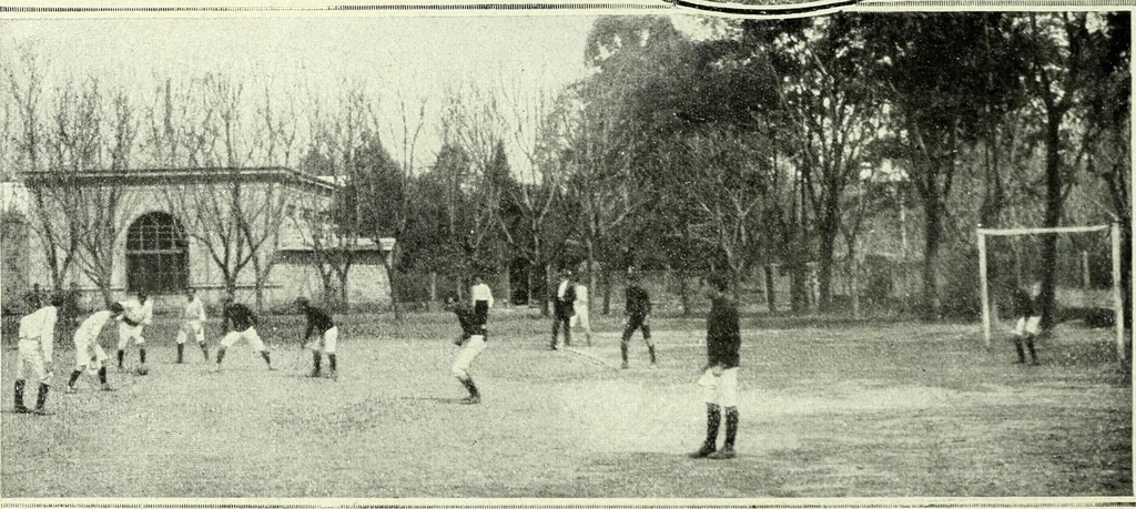 An illustration from Caras y caretas, 1898, leaf 375