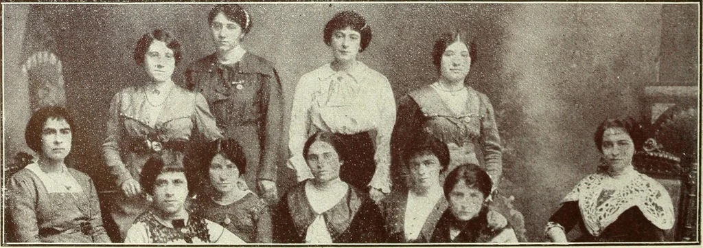 An illustration from Caras y caretas, 1898, leaf 537