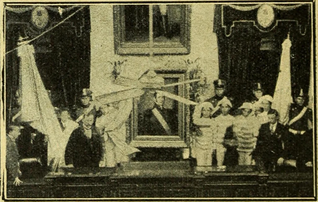 An illustration from Caras y caretas, 1898, leaf 579
