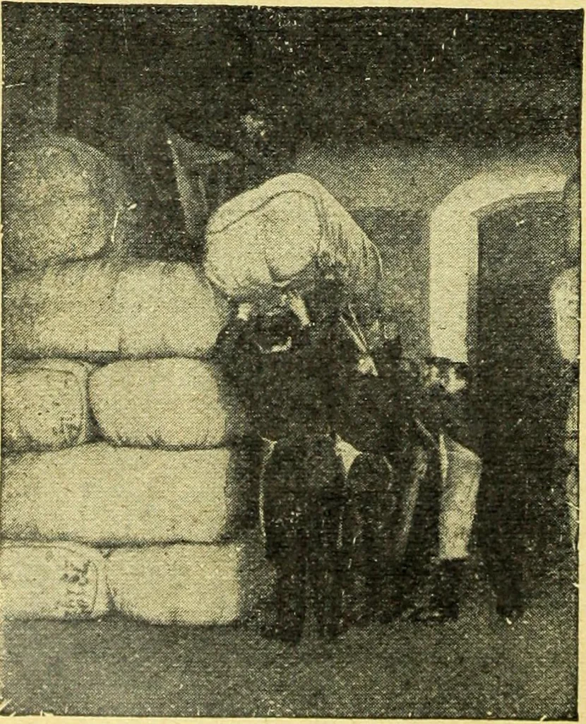 An illustration from Caras y caretas, 1898, leaf 605