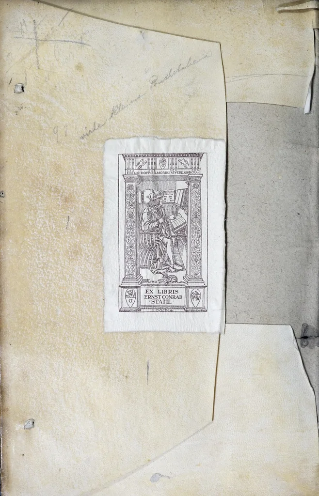 An illustration from Caroli Sigonii De antiqvo ivre civivm Romanorvm Italiae, provinciarvm, Romanae ivrisprvdentiae iudiciis, tum priuatis, tum publicis, eorúmque ratione libri XI : quibus Romani historici, oratores, iurisprudentes, locis innumerabilibus, ex abditis monumentis, explicantur : eivsdem de repvblica Atheniensivm, eorvmqve ac Lacedaemoniorvm temporibvs, libri qvinqvue .., 1576, leaf 2