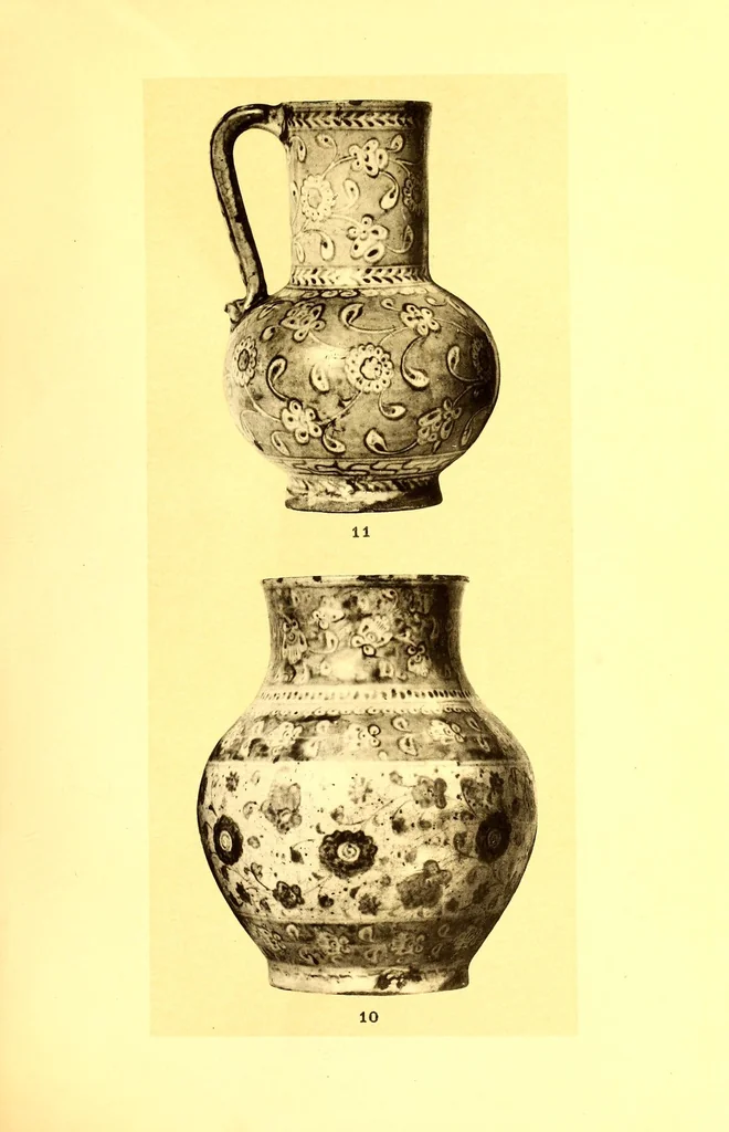 An illustration from Catalogue des anciennes Faiences persanes, damas, rhodes et koubatcha : composant la collection T.B.Whitney, 1910, leaf 27