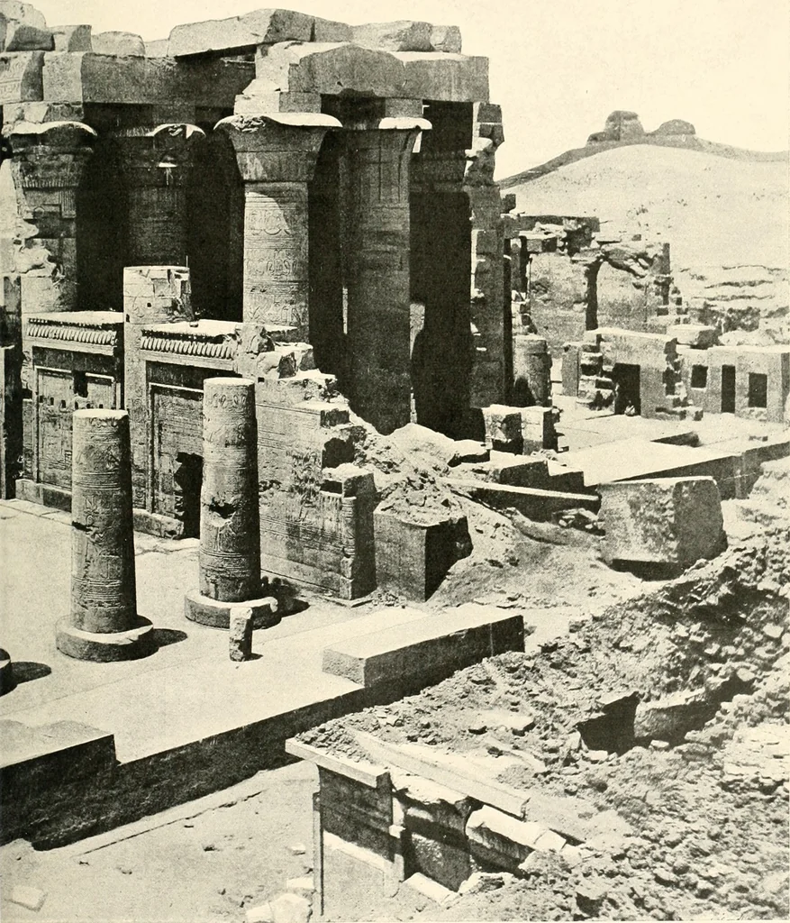 An illustration from Catalogue des monuments et inscriptions de l'Égypte antique / publié sous les auspices de S.A. Abbas II Helmi par la direction générale du Service des antiquités [de l'Égypte] ; par J. de Morgan, U. Bouriant, G. Legrain, G. Jéquier, A. Barsanti, 1894, leaf 12