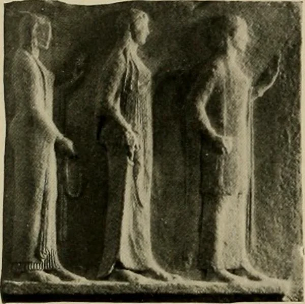 An illustration from Catalogue of plaster reproductions from antique, medieval and modern sculpture : subjects suitable for schools, libraries, and homes., 1911, leaf 97