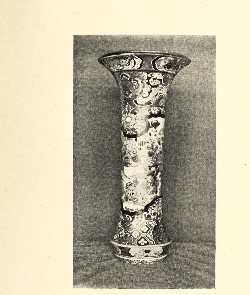 An illustration from Catalogue of ancient Chinese tapestries, porcelains and pottery, wood carvings, armor, helmets, blue and white porcelains, stone garde ornaments and old Japanese prints, 1907, leaf 33