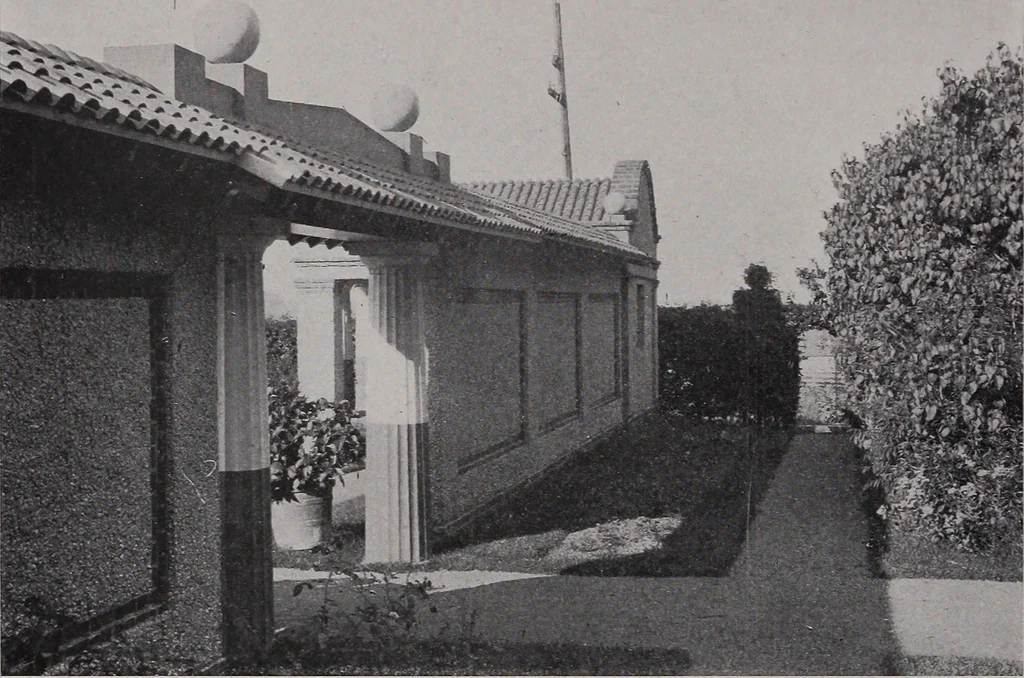 An illustration from Catalogue of the architectural exhibition, Boston Architectural Club and Boston Society of Architects: St. Botolph Club, 2 Newbury Street, from May 22nd to June 3rd, 1899, 1899, leaf 51