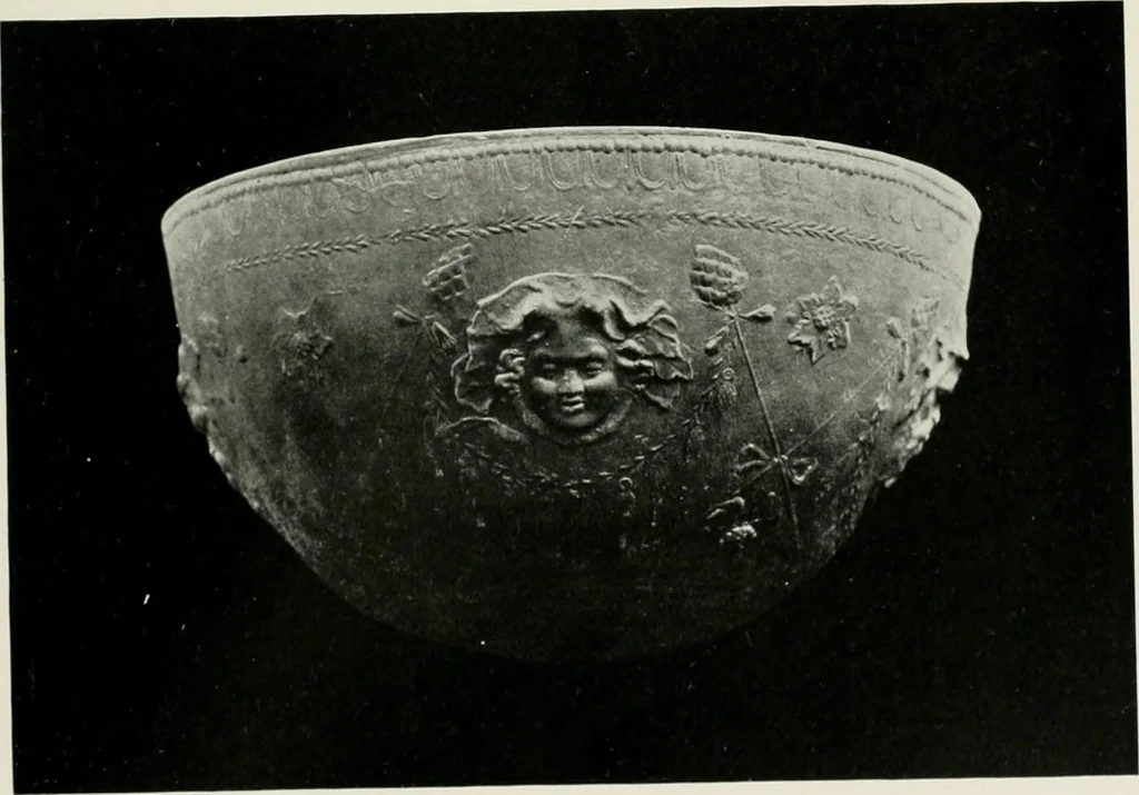 An illustration from Catalogue of Arretine pottery, 1916, leaf 174