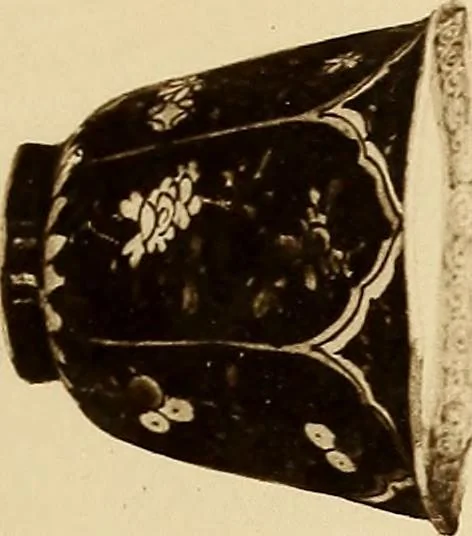 An illustration from A catalogue of Chinese porcelains collected by Mr. and Mrs. Charles P. Taft, Cincinnati, Ohio, with notes and illustrations, comp. and described by John Getz, 1904, leaf 198