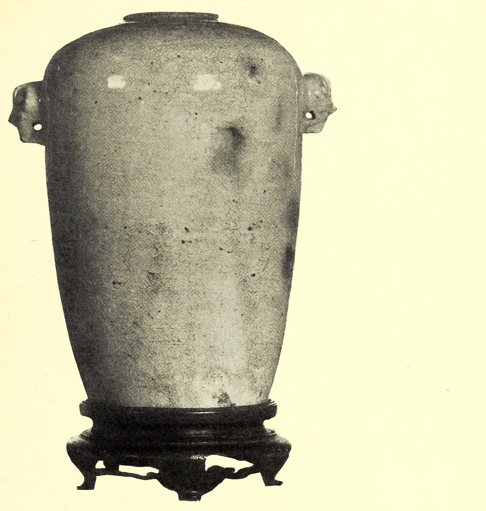 An illustration from Catalogue of Chinese Paintings, Tang and Sung Potteries, Rare Porcelains, Tapestries and other Works of Art : Collected by Thomas R. Abbott, a Permanent Resident of Peking brought to America by Frederick Moore, 1917, leaf 37