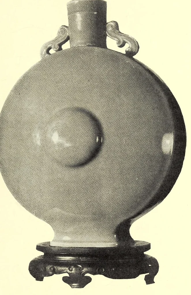 An illustration from Catalogue of Chinese Paintings, Tang and Sung Potteries, Rare Porcelains, Tapestries and other Works of Art : Collected by Thomas R. Abbott, a Permanent Resident of Peking brought to America by Frederick Moore, 1917, leaf 71