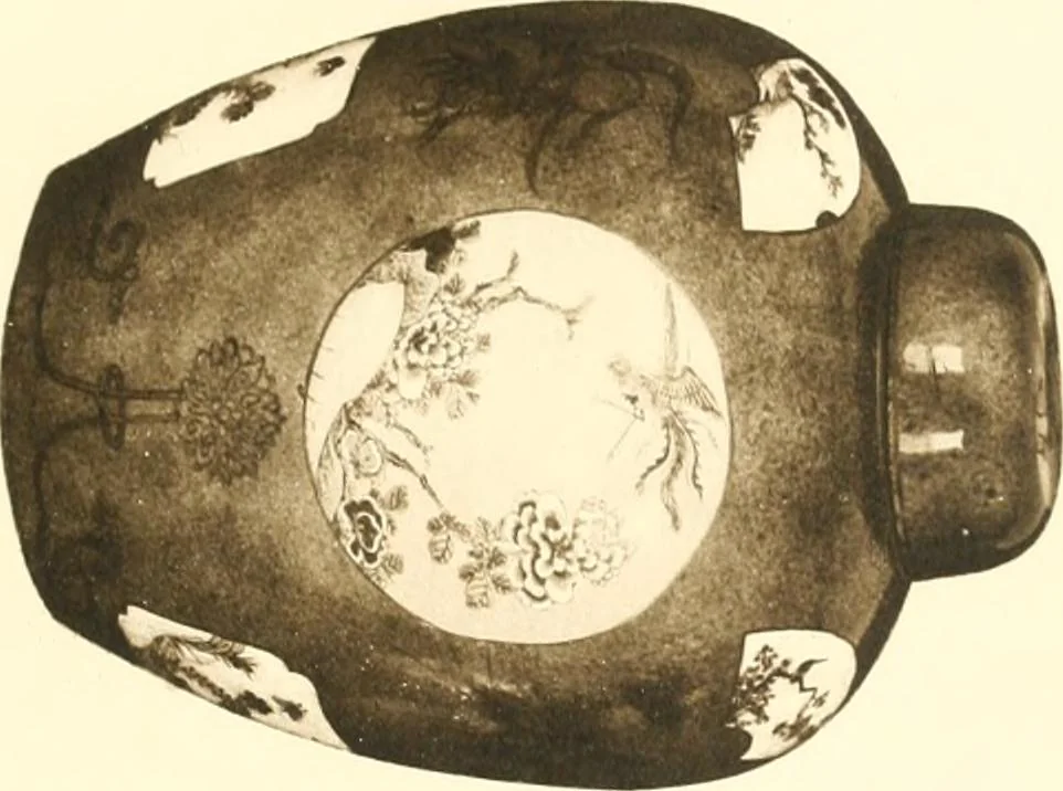 An illustration from A catalogue of Chinese porcelains collected by Mr. and Mrs. Charles P. Taft, Cincinnati, Ohio, with notes and illustrations, comp. and described by John Getz, 1904, leaf 112