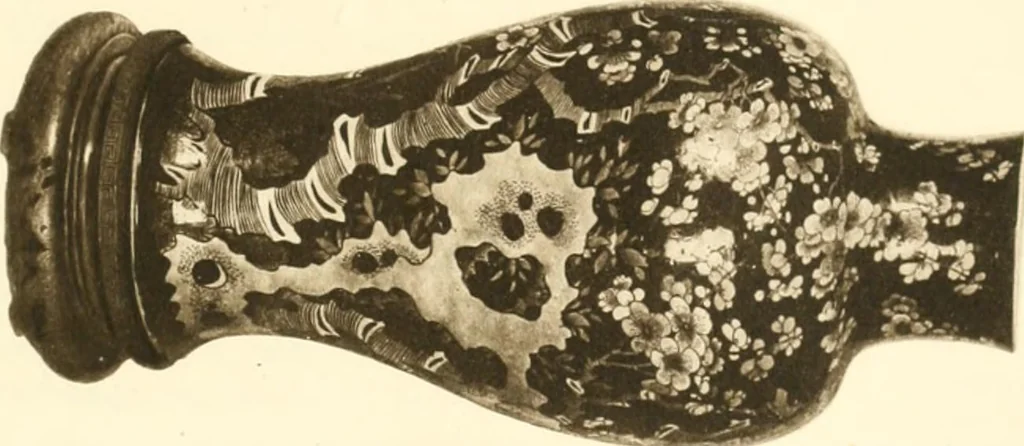An illustration from A catalogue of Chinese porcelains collected by Mr. and Mrs. Charles P. Taft, Cincinnati, Ohio, with notes and illustrations, comp. and described by John Getz, 1904, leaf 268