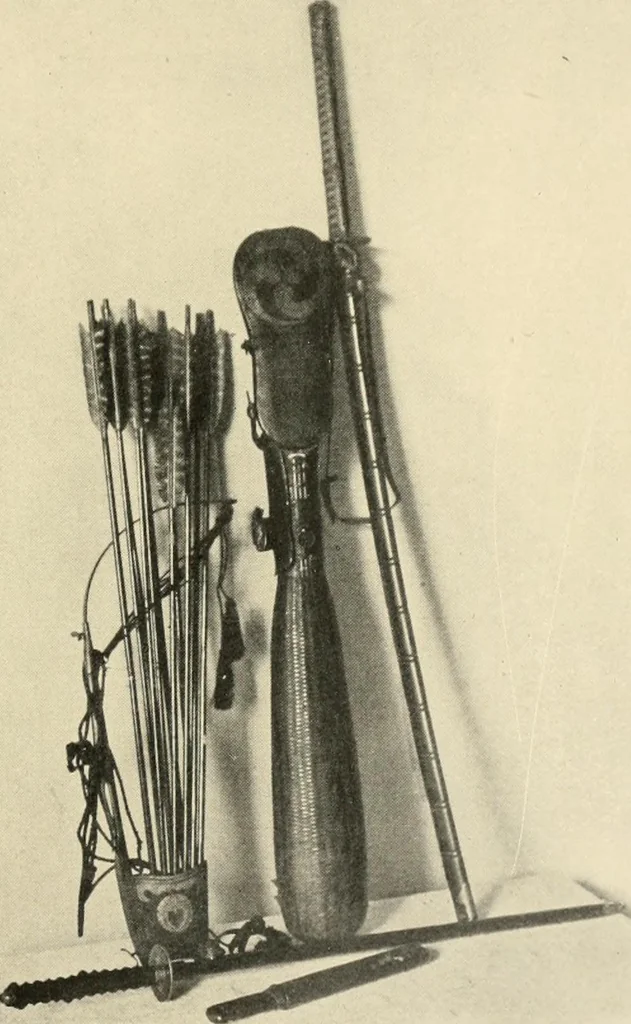 An illustration from Catalogue of the collection of antique Japanese art objects and curios formed by ... the late Dr. S.M. Burnett, of Washington, D.C. The entire collection to be sold at unrestricted public sale by order of the executors, beginning January 7th, 1907, 1907, leaf 34